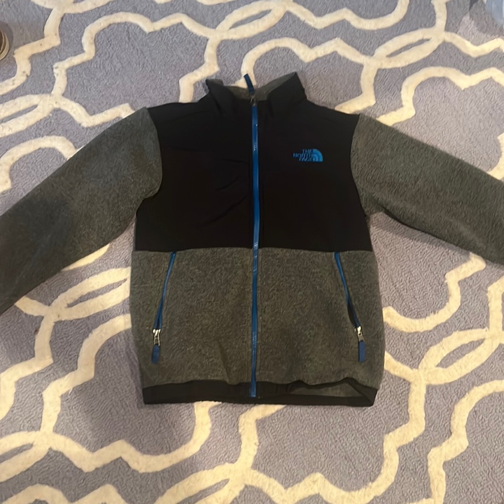 North Face Boys Jacket - Medium (10-12)